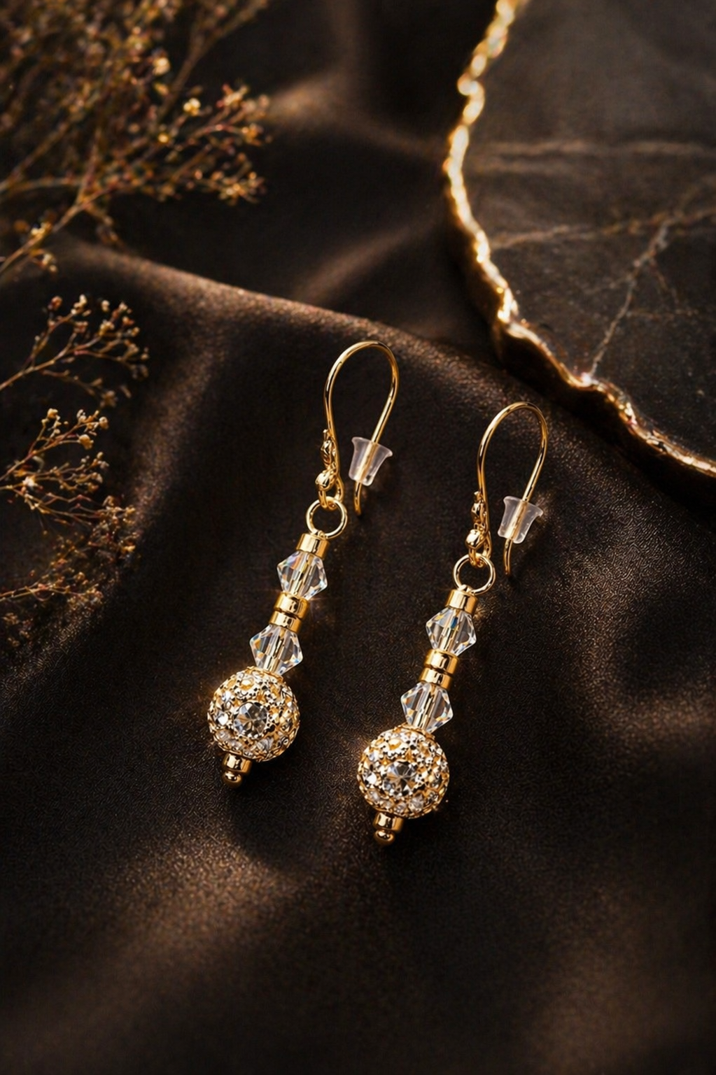 Boucles d'Oreilles Perles Ajourées, Cristal & Rocailles – Fermoir Doré Fait Main