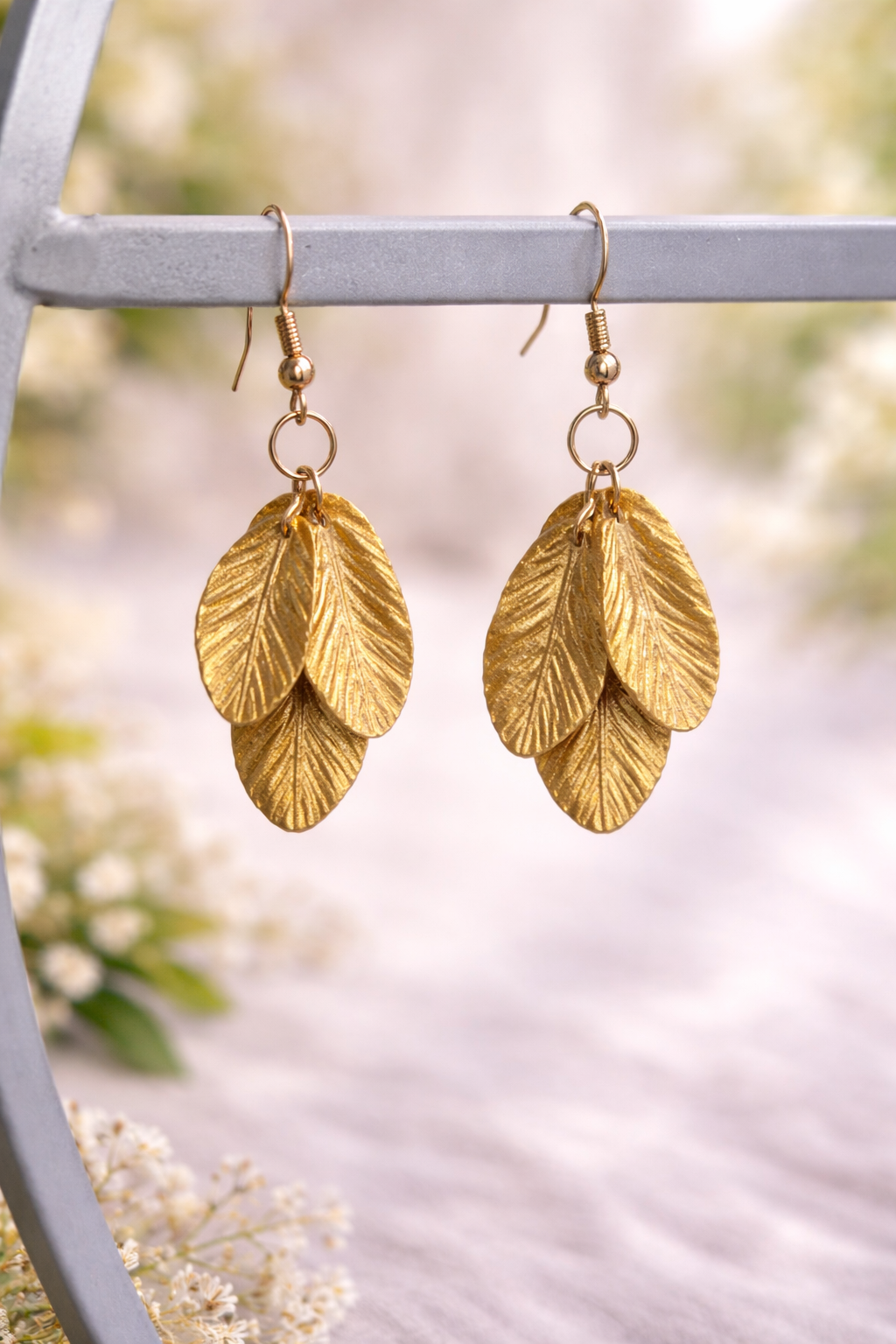 Boucles d'oreilles Feuille en Argile Peinte – Crochet Plaqué Or